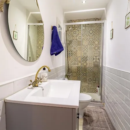 Cosy Apartment. 10min Walk To The & Train * Tarragona