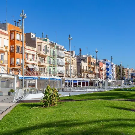Cosy Apartment. 10min Walk To The & Train Appartement Tarragona